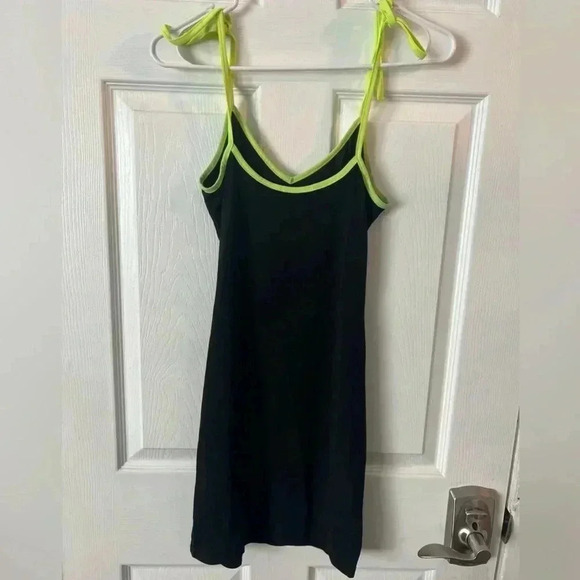 SHEIN Womans Lightweight Dress. Size small - Picture 3 of 3